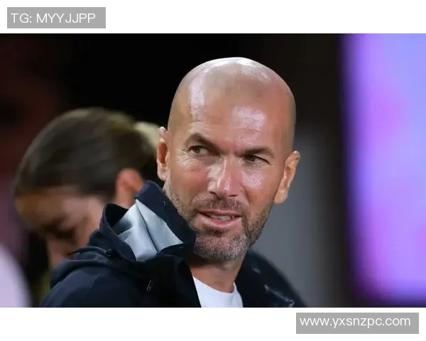 90年代足球传奇球星回顾：从罗马里奥到齐达内的黄金时代